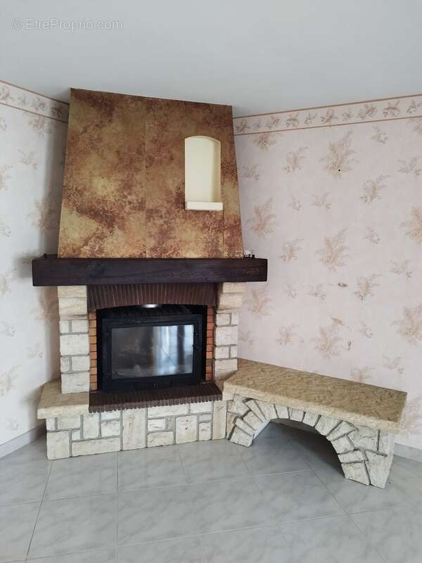 Maison à LA VILLENEUVE