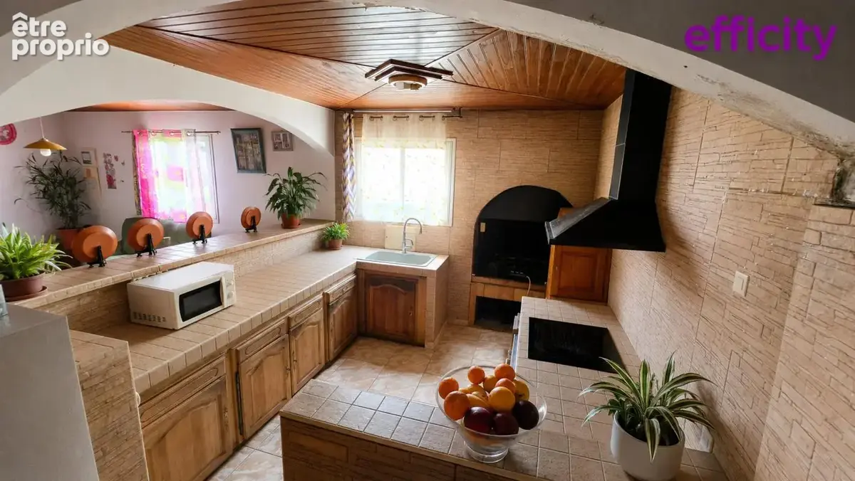 Maison 6 pièces 163 m² à vendre à Saint-Louis (97421) - photo 2