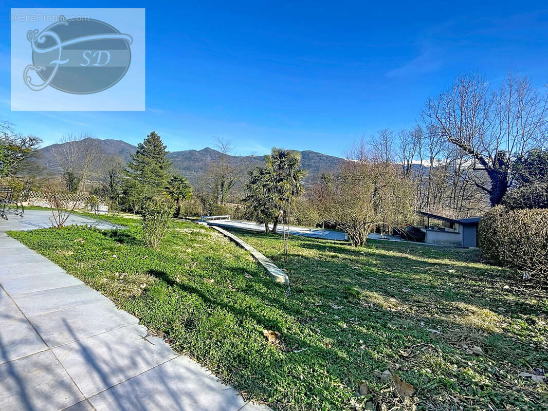 Maison à LA TERRASSE