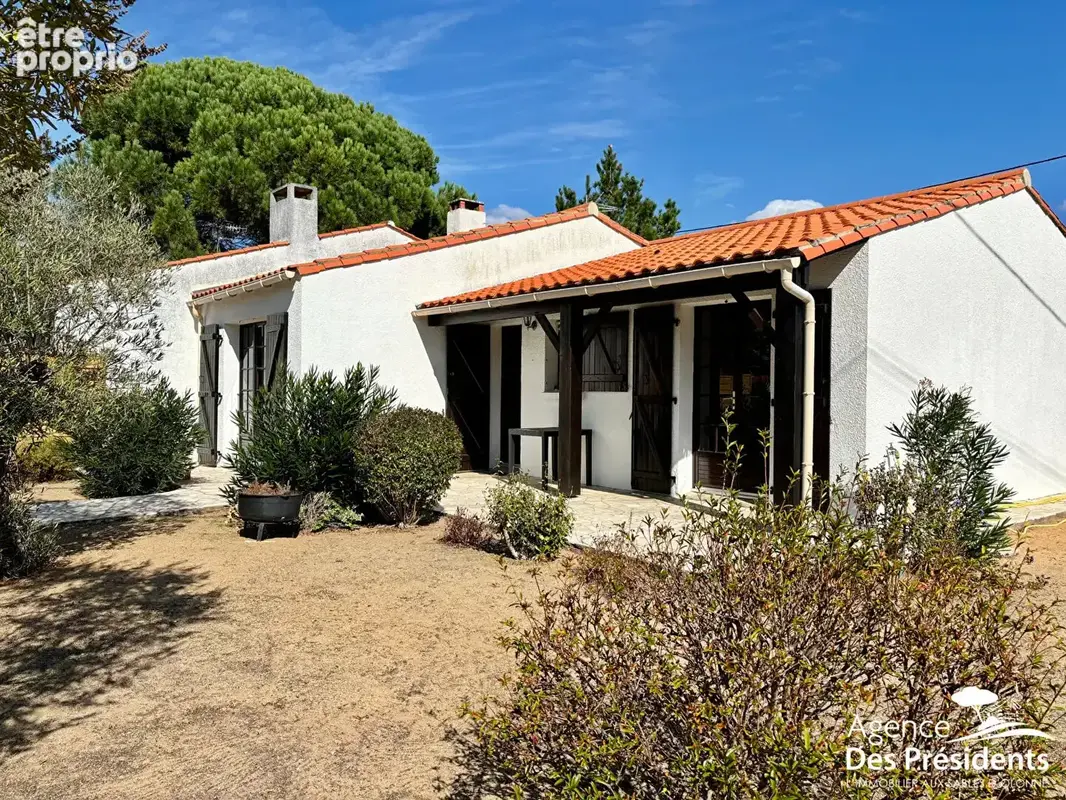Maison à LONGEVILLE-SUR-MER