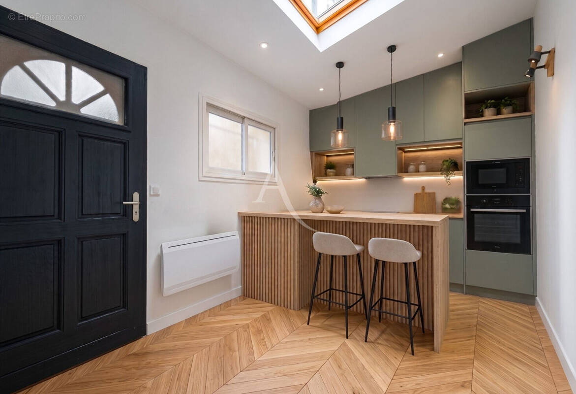 Appartement à PARIS-7E