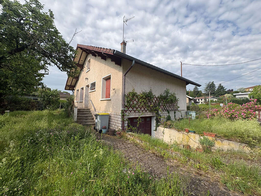 Maison à PONT-DE-CHERUY