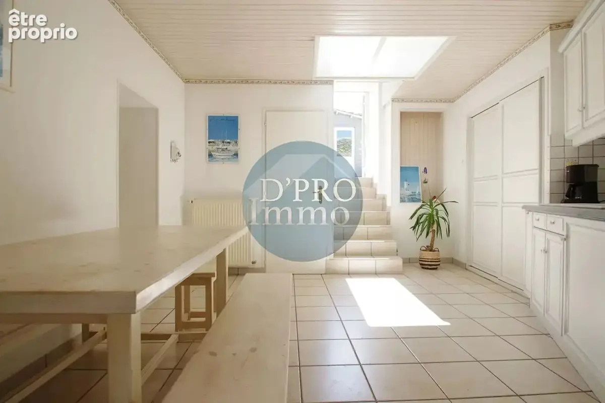 Maison familiale au calme à Remouillé - Vie de plain-pied et beaux volumes - photo 7