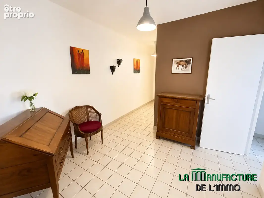 Appartement f4 avec balcon, place de parking et cave - photo 8