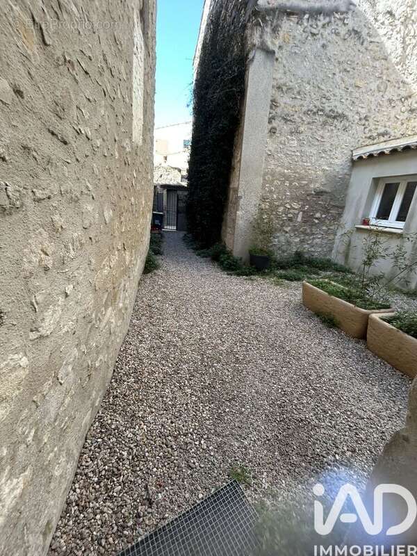 Photo 3 - Maison à ARAMON