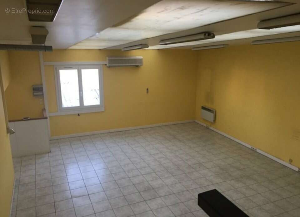 430 m² à Beauvais  - photo 2