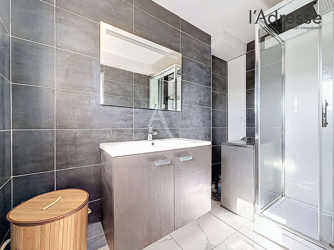 Appartement à SURESNES