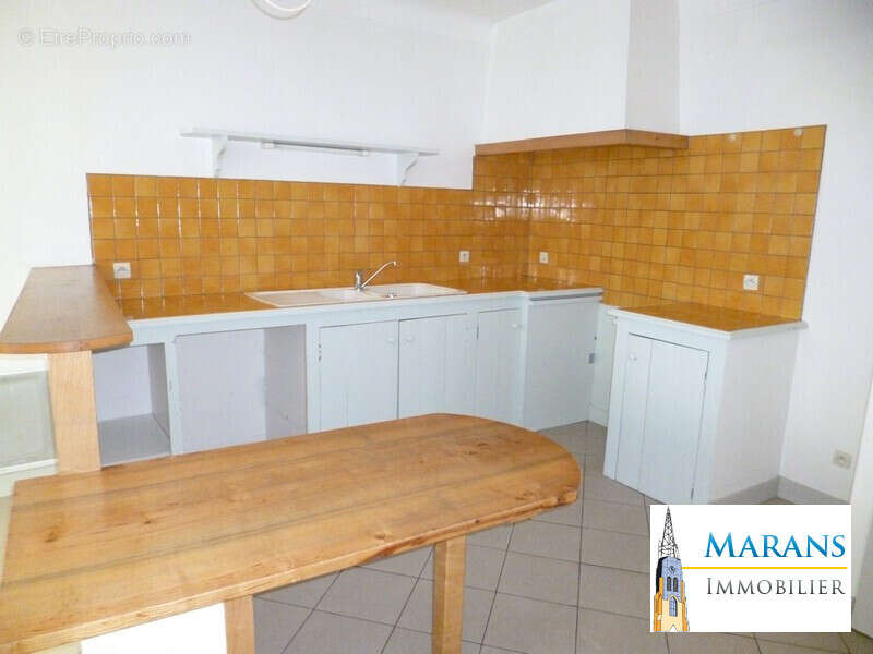 lot 2 cuisine - Maison à MARANS