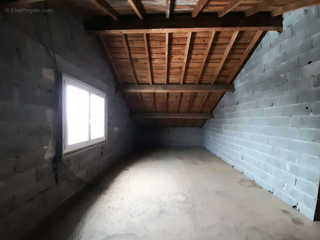 Maison à ESTIVAREILLES