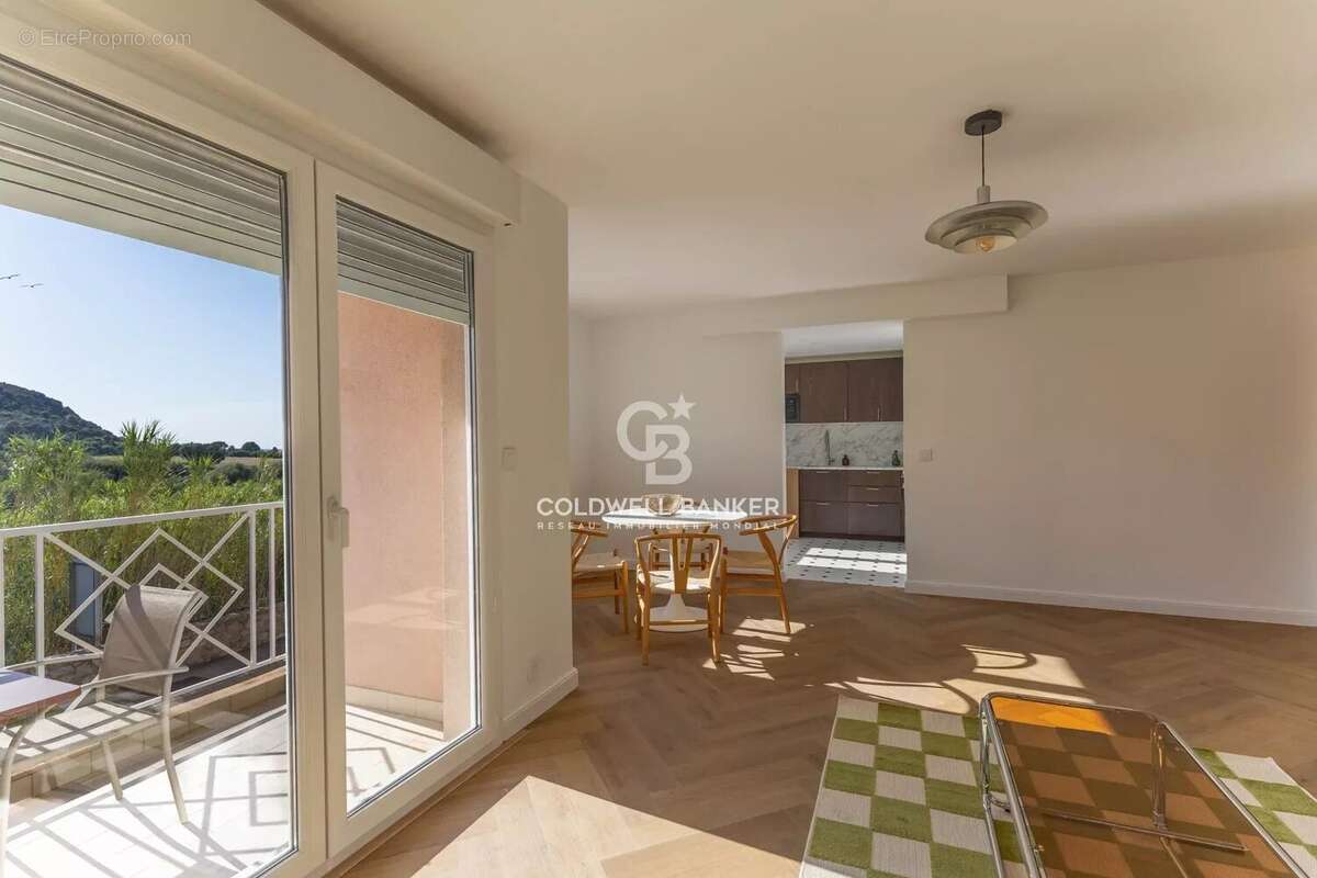 Appartement à L'ILE-ROUSSE