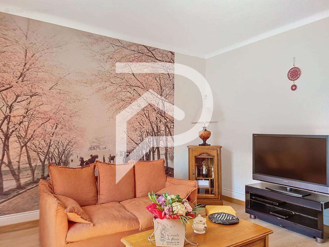 Maison à SAINT-ETIENNE-AU-MONT