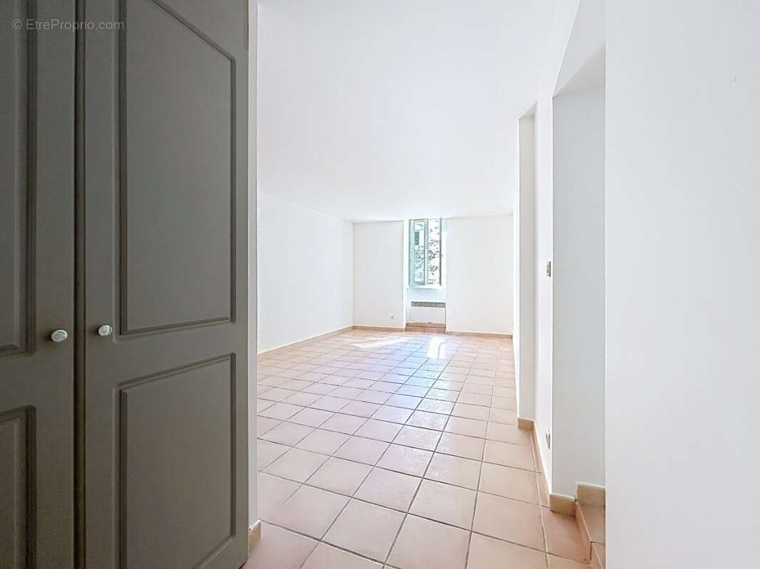 Appartement 36 m² à Montelimar  - photo 9