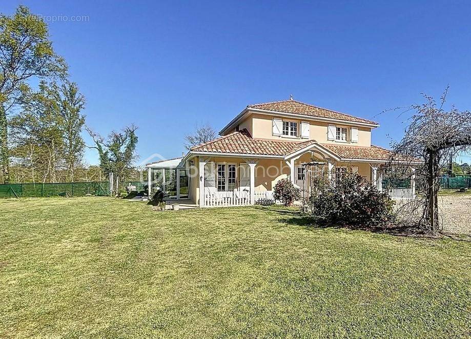 Maison à MONTPON-MENESTEROL