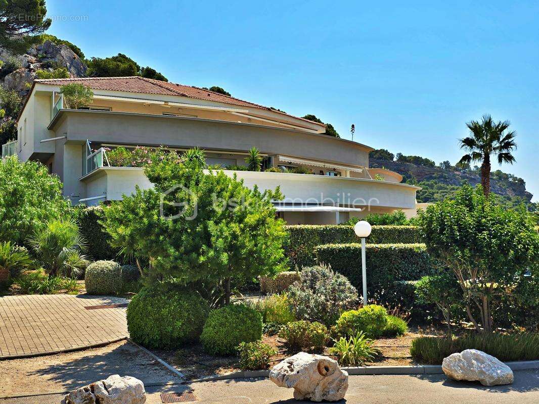 Appartement à CARRY-LE-ROUET