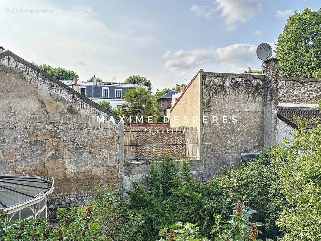 Appartement à NEUILLY-SUR-SEINE