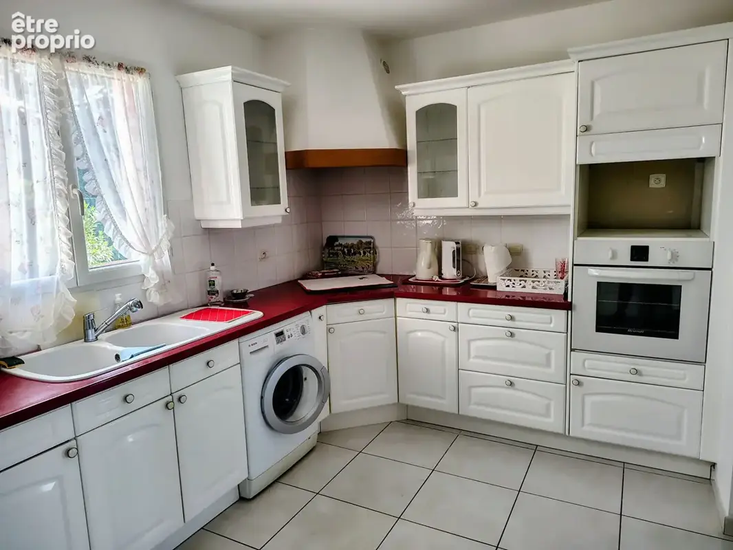 RÉGUSSE : Villa de plain-pied  de 90 m2 avec garage, proche  du Lac de Ste Croix et des Gorges du Verdon - photo 10