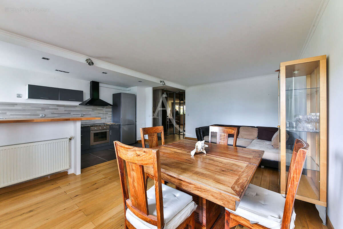 Appartement à AUBERVILLIERS