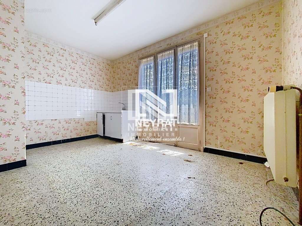 Exclusivite - sassenay - gros potentiel - photo 12