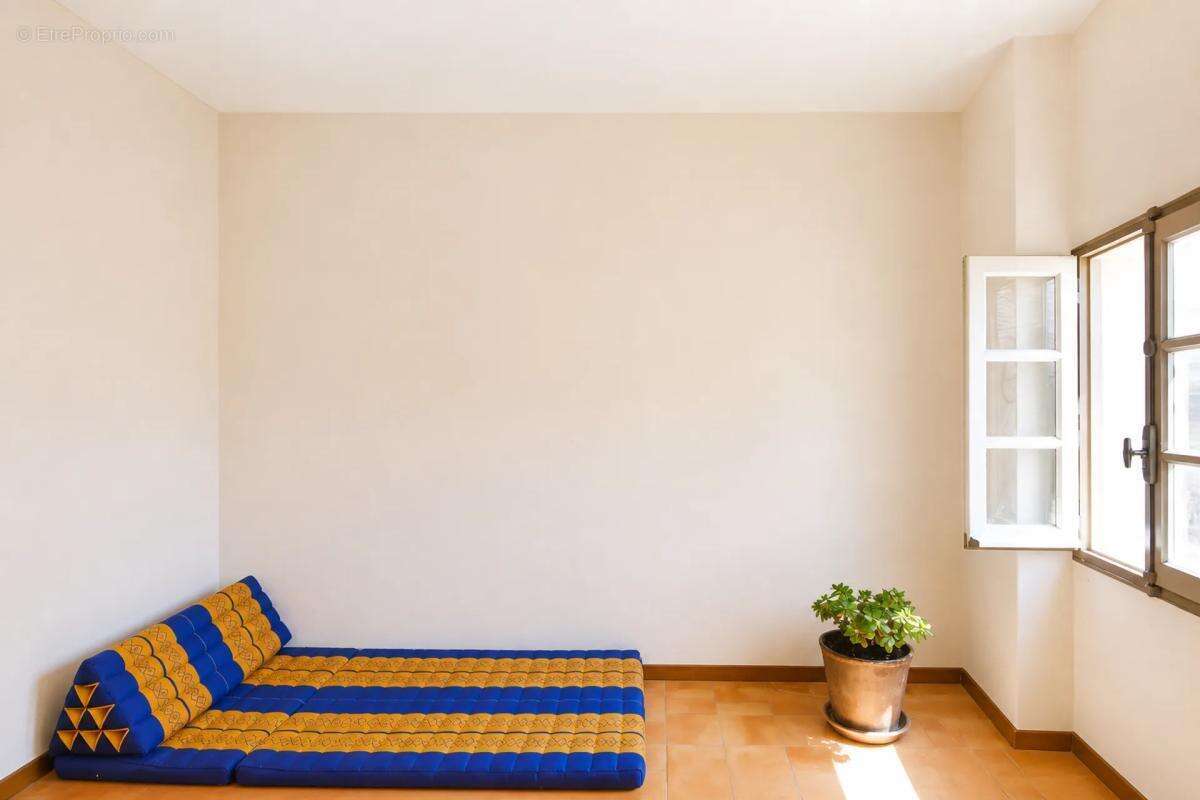 Maison meublée de 5 pièces de 79m2 à Saint-Gilles 30800 - photo 18