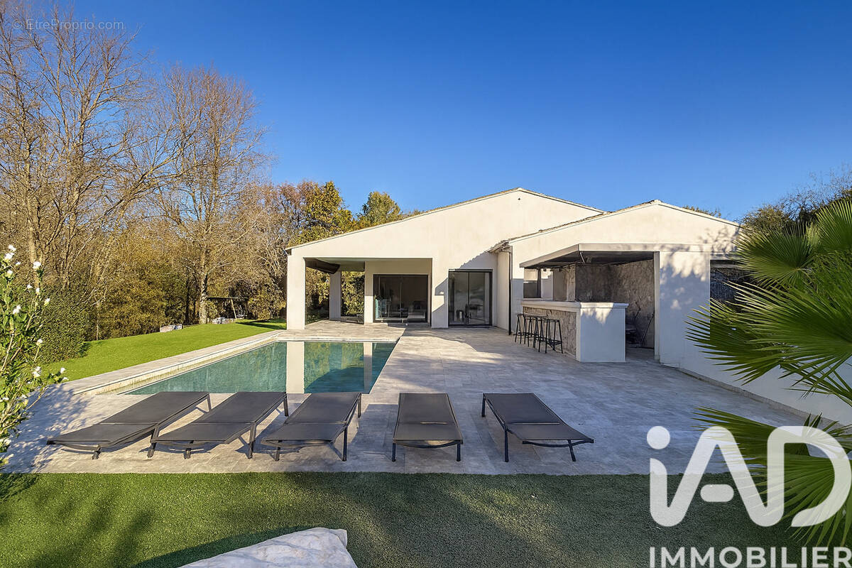 Photo 1 - Maison à ROQUEFORT-LES-PINS