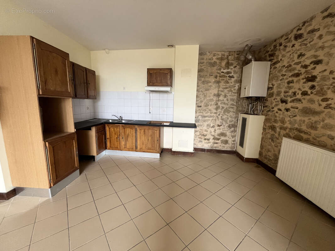 Ensemble immobilier avec 4 logements indépendants - photo 12