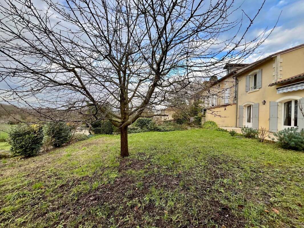 Appartement à SAINT-AULAYE