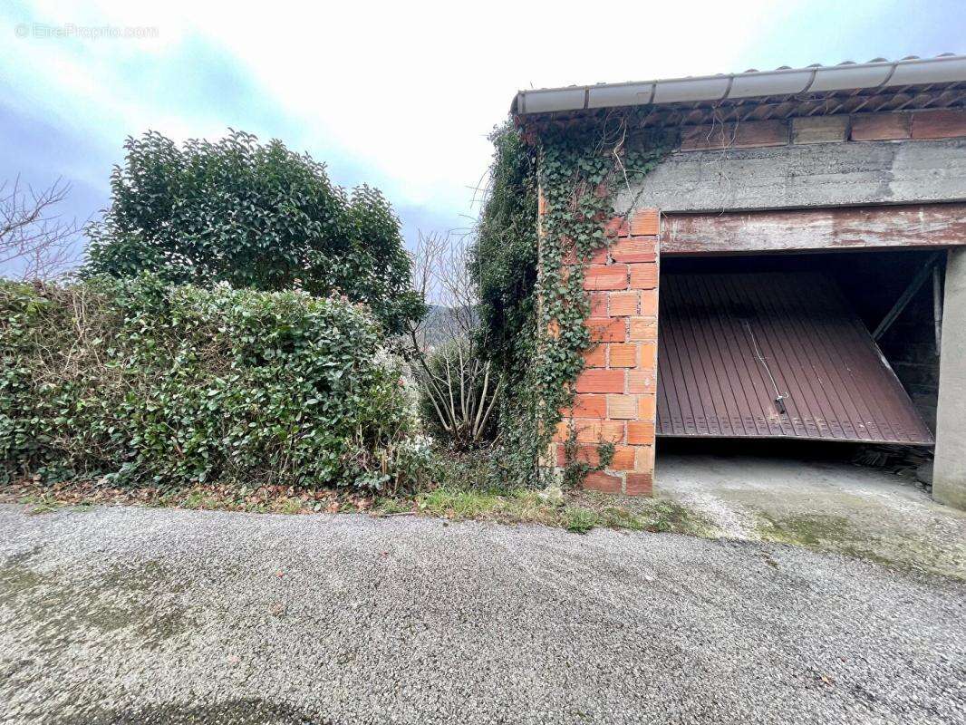 Terrain à LA GRAND-COMBE