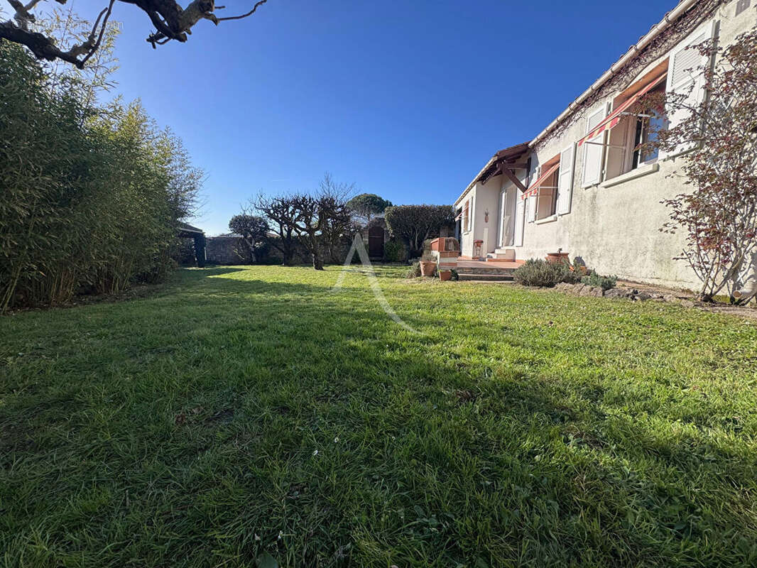 Maison à LONGEVILLE-SUR-MER