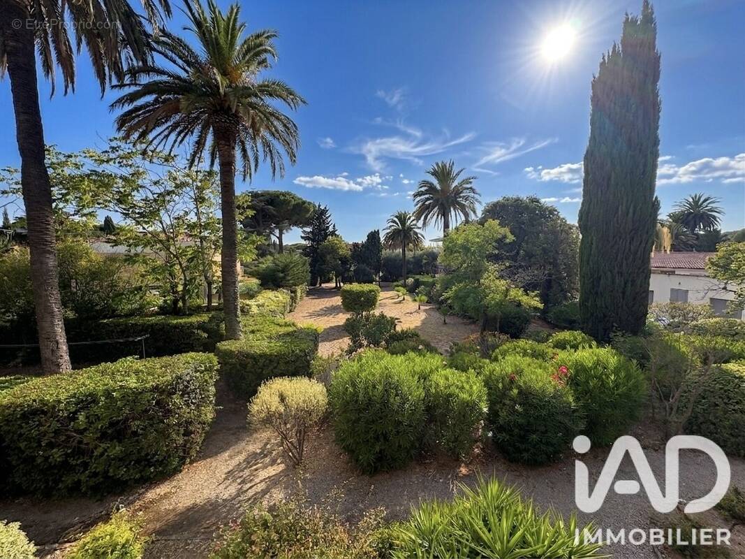 Photo 1 - Appartement à SAINT-CYR-SUR-MER