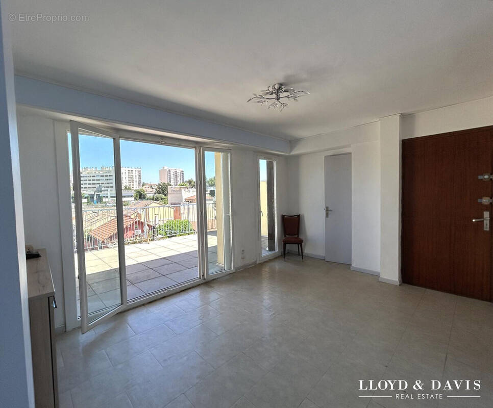 Appartement à MARSEILLE-10E