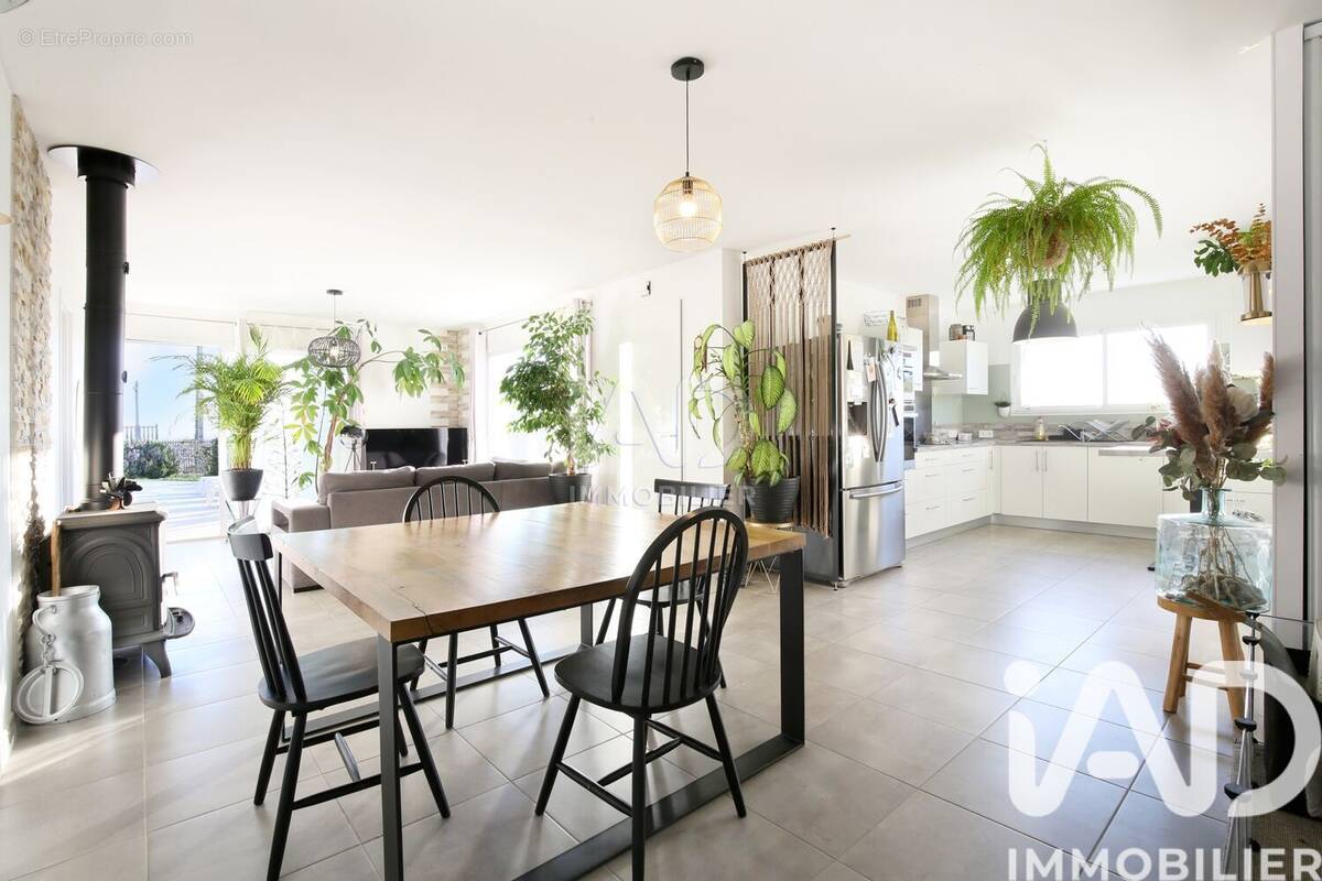 Photo 1 - Maison à DREMIL-LAFAGE