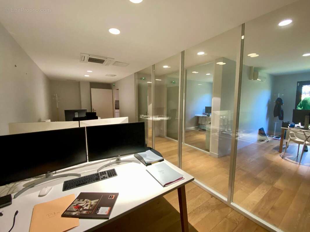   - Commerce à L'UNION