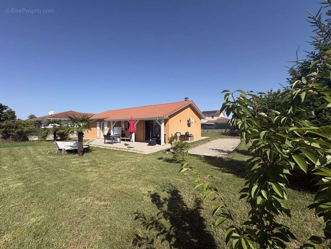 Maison 90 m² à Beaurepaire  - photo 7