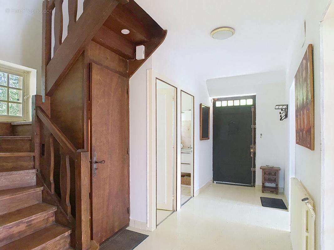 Maison à BEYNAC-ET-CAZENAC