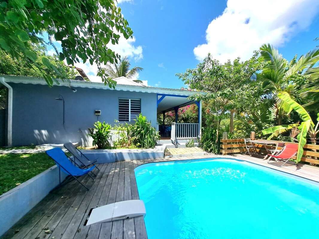 Maison à LES TROIS-ILETS