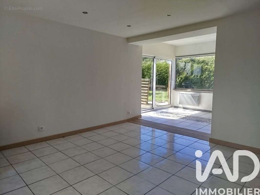 Maison 82 m² à Courbepine  - photo 3