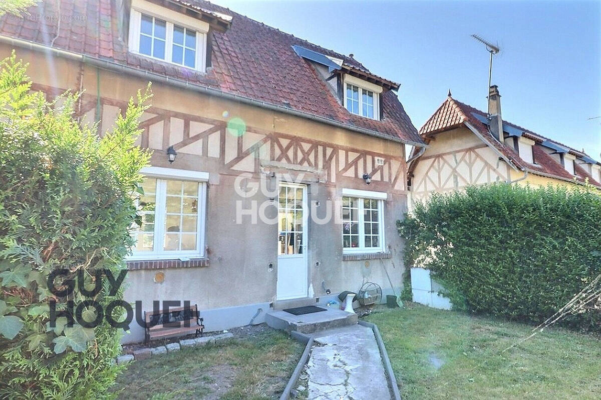 Maison à BERNAY