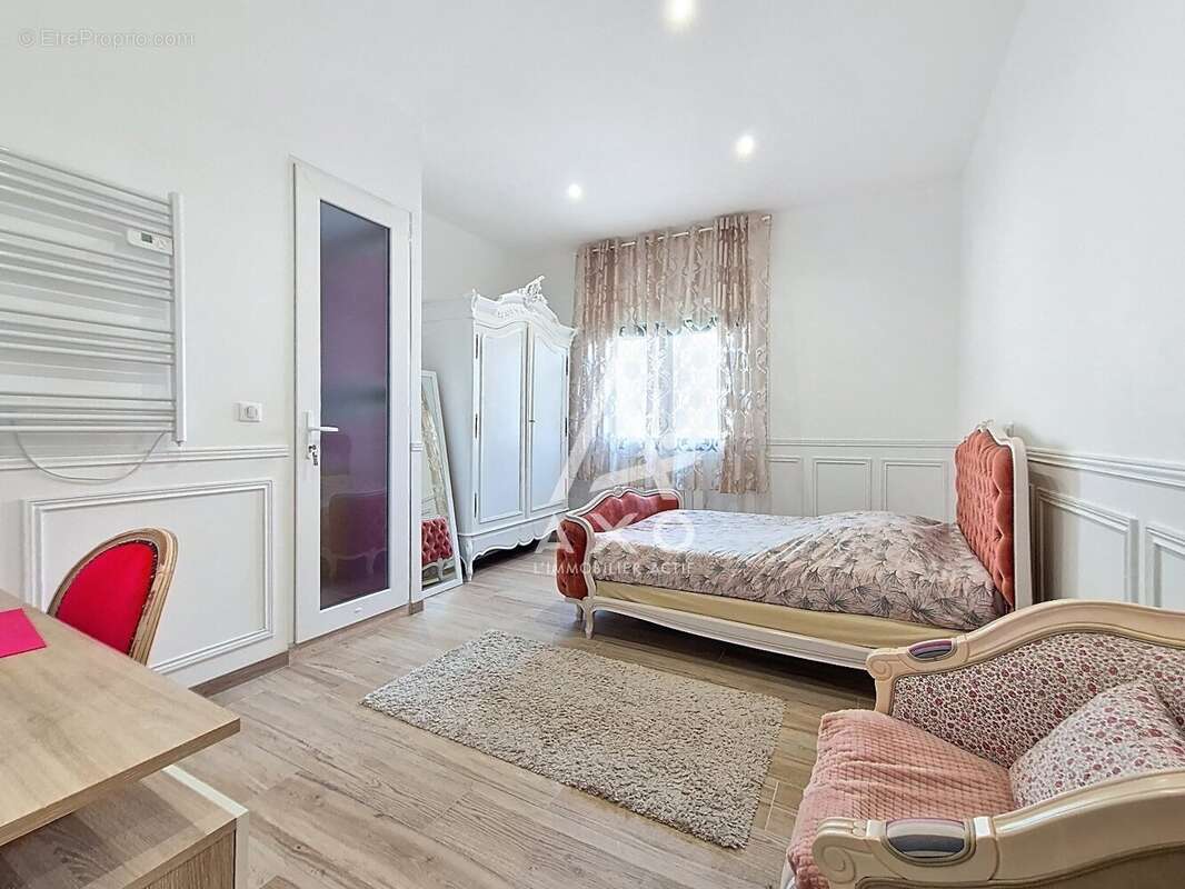 Maison familiale récente 2023  Plus de 220 m²  4 chambres  À moins de 10 minutes de Beauvais - photo 13