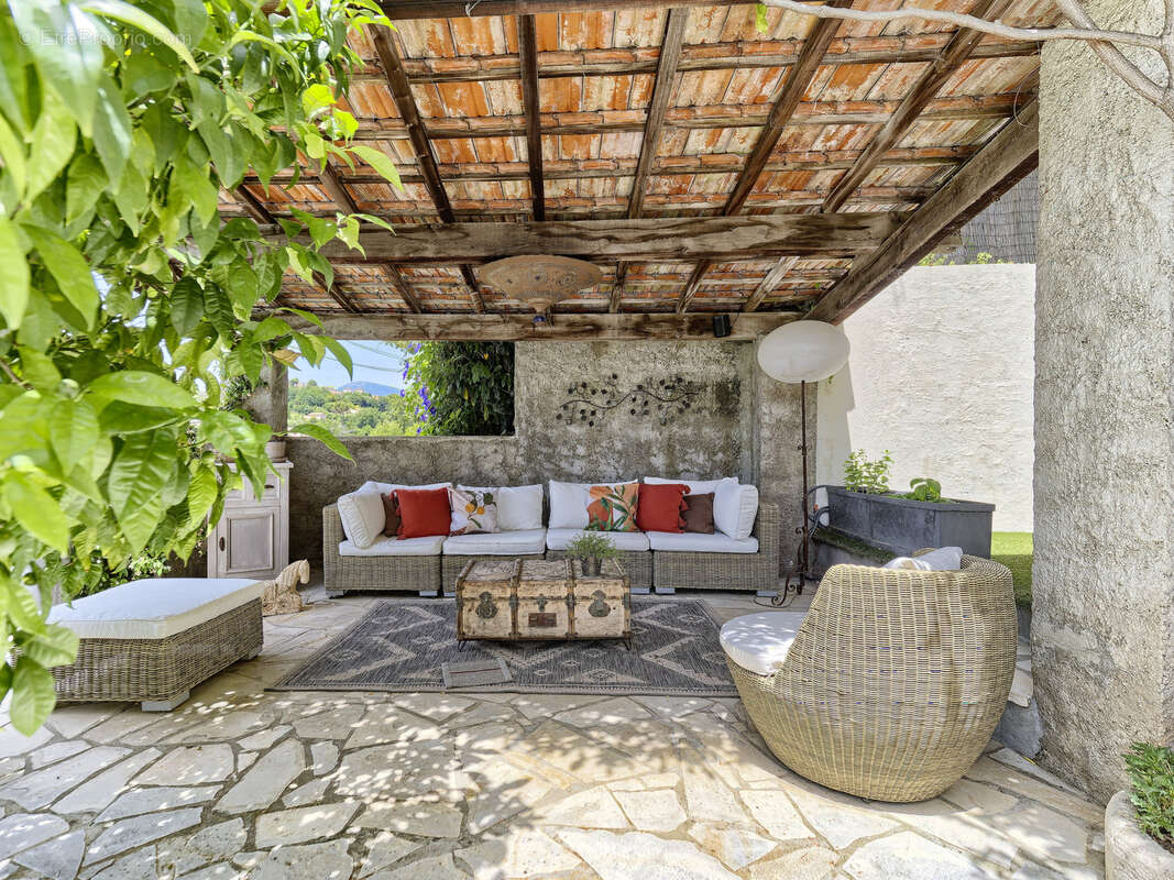 Maison à CAGNES-SUR-MER