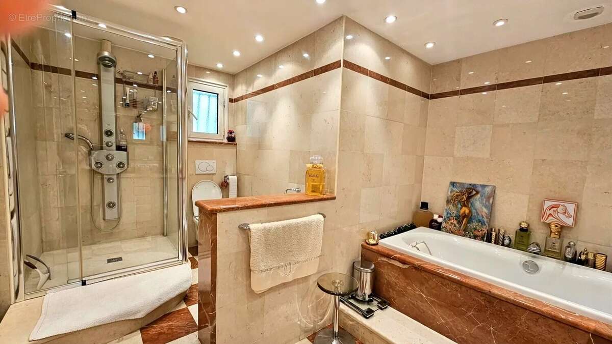 Maison à PLAN-D&#039;AUPS-SAINTE-BAUME