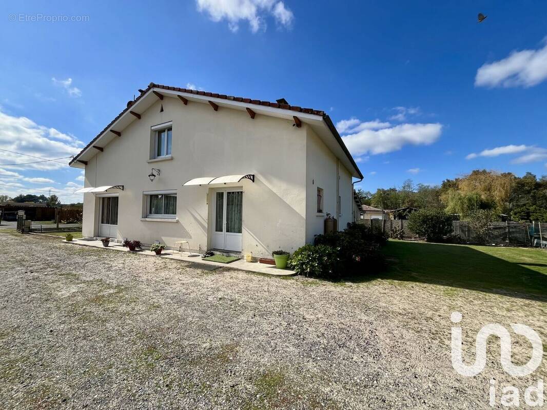 Photo 1 - Maison à CAPTIEUX
