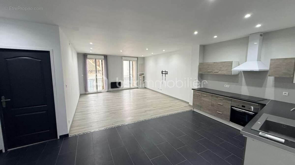 Appartement à THEZAN-LES-BEZIERS