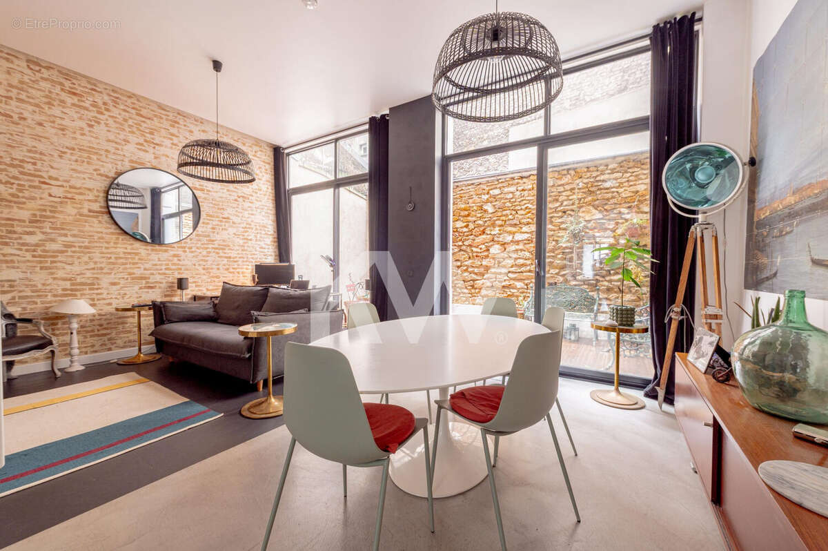 Appartement à PARIS-18E