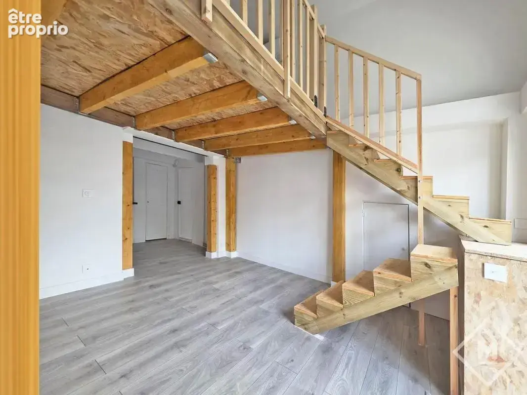 Vente type 2 double destination investissement locatif Baille/Castellane - photo 2