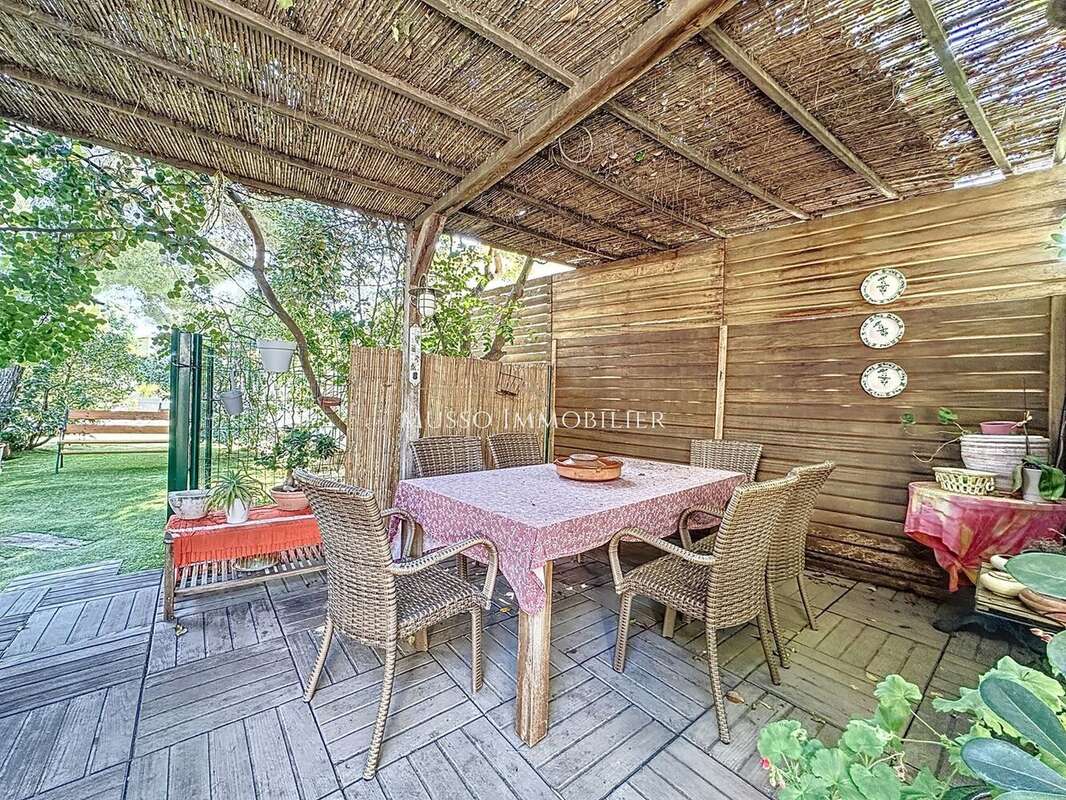 Maison 215 m² à Carry-Le-Rouet  - photo 6
