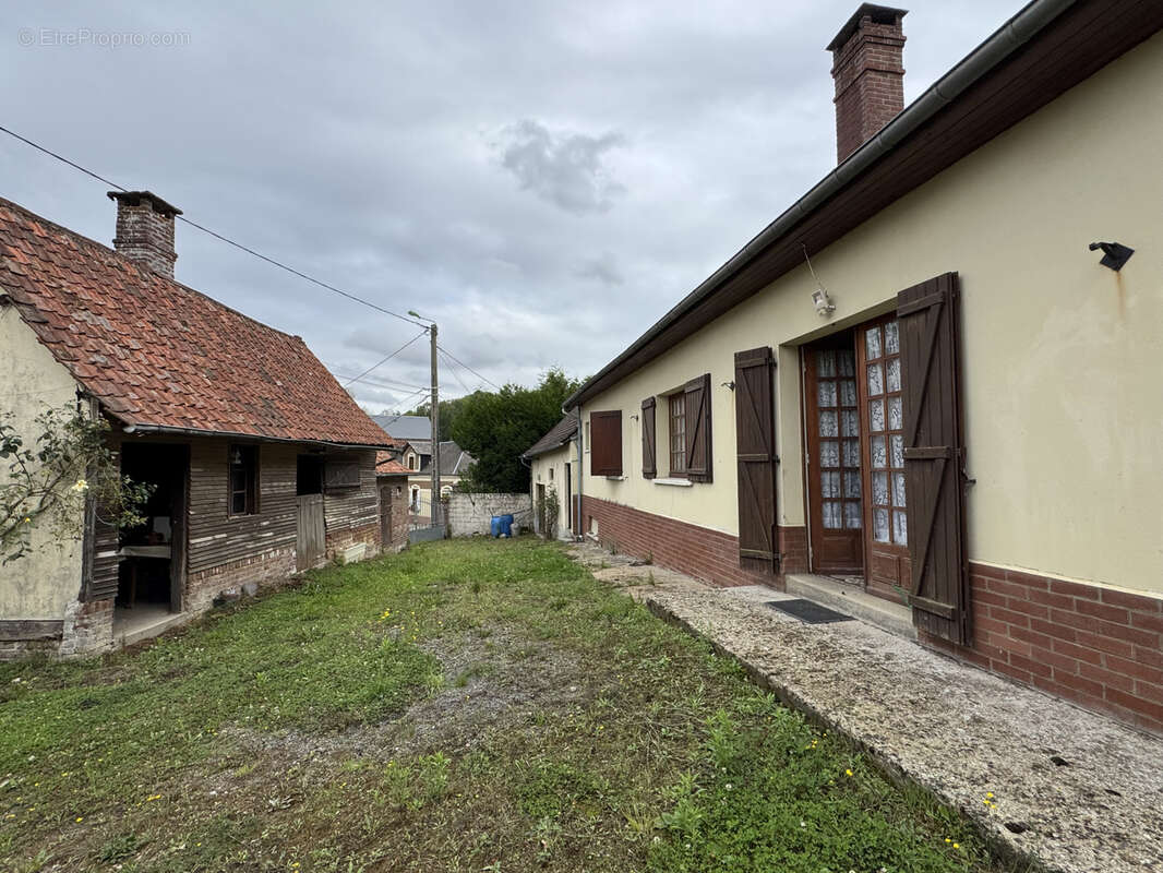 Maison à MOYENNEVILLE