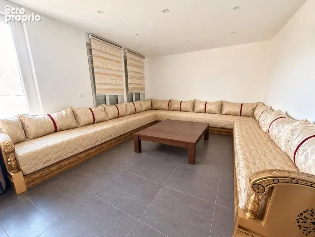Maison familiale 6 chambres, jardin, garage + duplex loué 600 €/mois Centre de Saint-Just-en-Chaussée (Oise) - photo 4