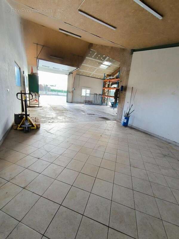 Photo 7 - Commerce à KERMARIA-SULARD