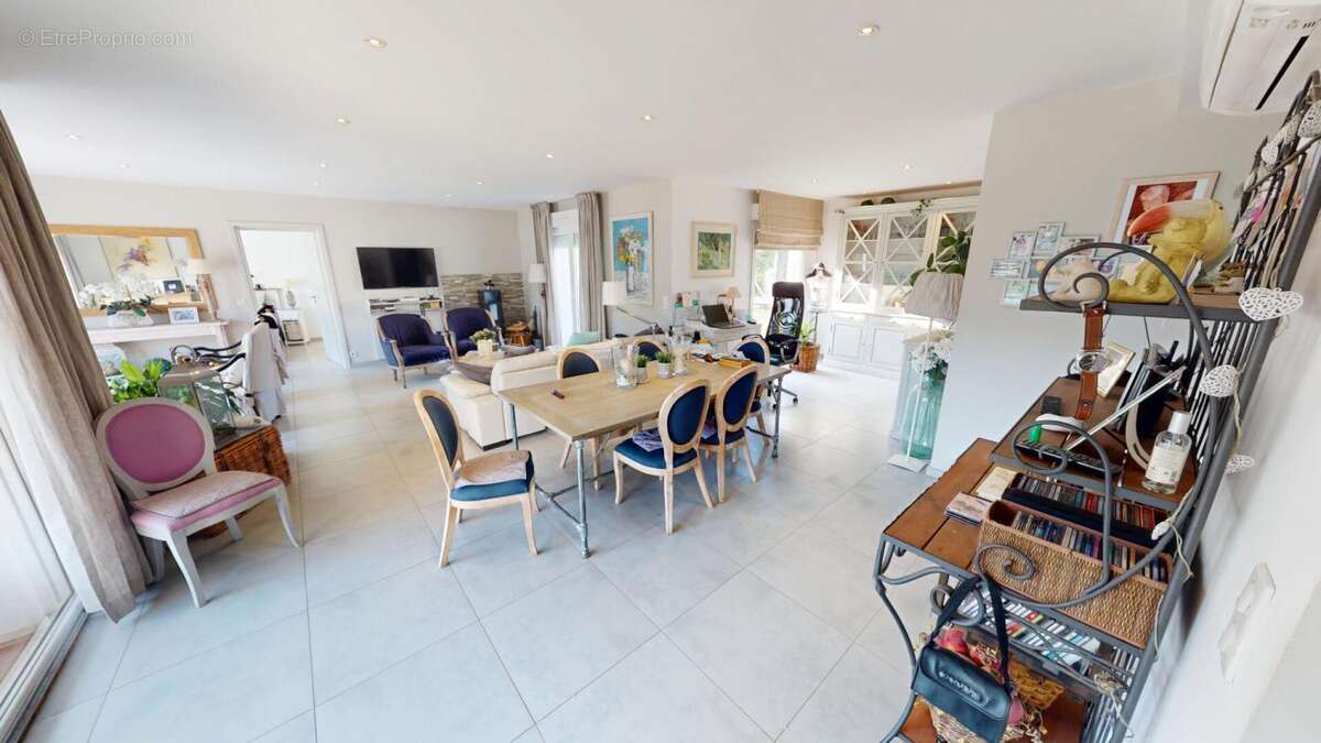 La motte - 83920 - villa contemporaine de 150 m² dans un environnement naturel privilégié - photo 4