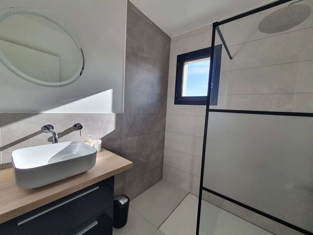 Maison à SAINT-PIERRE-DE-BOEUF